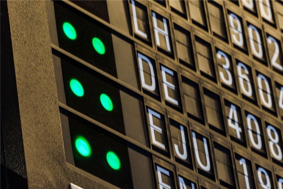 Der Flugverkehr ist zunächst stabil.Andreas Arnold/dpa