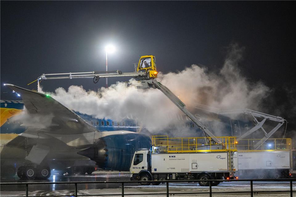 Der Flugverkehr war zeitweilig eingestellt.Florian Wiegand/dpa
