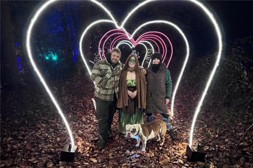 Der Forellenhof wird an den Adventswochenenden wieder mit vielen Lichtern stimmungsvoll in Szene gesetzt.