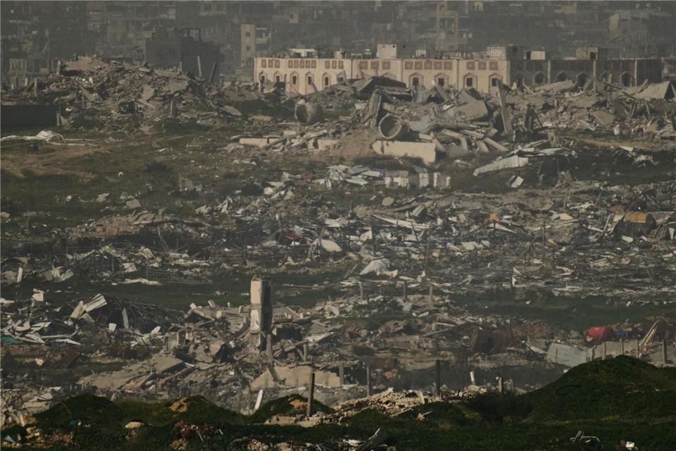 Der Friedensrat soll den Wiederaufbau des durch den Krieg weitgehend zerstörten Gazastreifens überwachen. (Archivbild)Leo Correa/AP/dpa