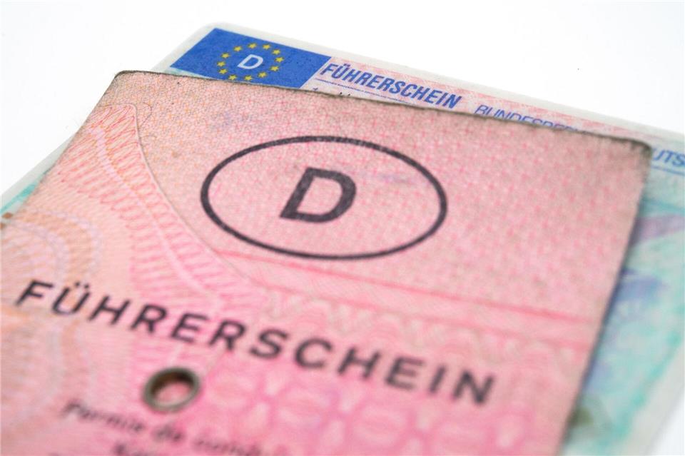 Der Führerschein des Mannes wurde sichergestellt (Symbolbild)Andrea Warnecke/dpa-tmn/dpa