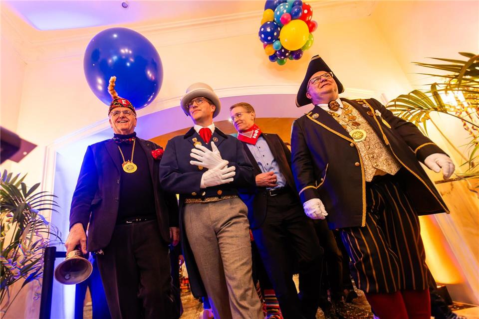 Der Gastgeber der Veranstaltung ist Roland Mack, Inhaber des Europa-Parks und selbst Inhaber der „Goldenen Narrenschelle“.Philipp von Ditfurth/dpa