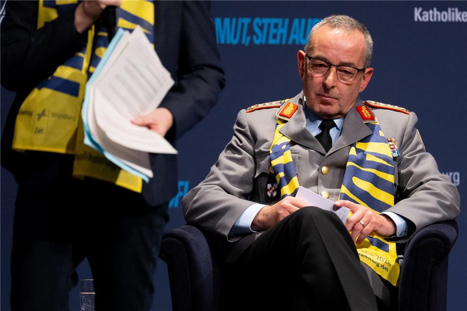 Der Generalinspekteur der Bundeswehr war zu Gast auf dem Katholikentag in Würzburg.Sven Hoppe/dpa