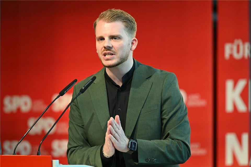 Der Generalsekretär der SPD, Tim Klüssendorf, fordert einen klaren Fokus seiner Partei. Carmen Jaspersen/dpa