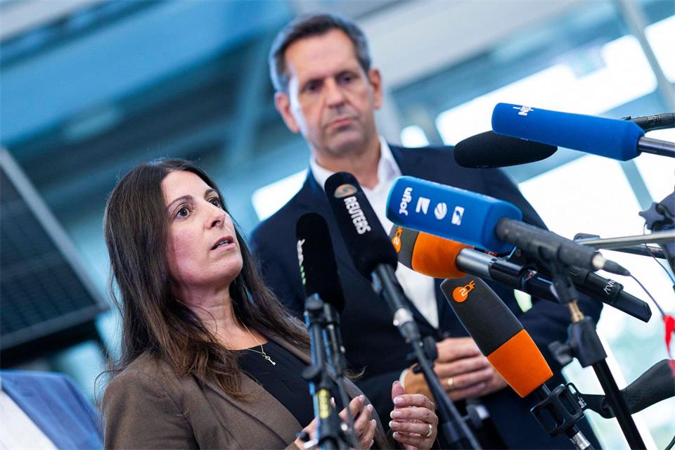 Der Gesamtbetriebsrat bei Volkswagen hatte dazu eingeladen, mehrere VW-Werke in Niedersachsen zu besuchen.Michael Matthey/dpa