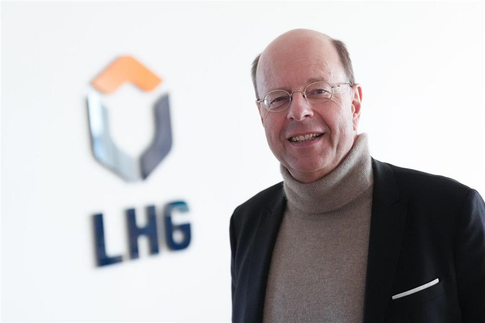 Der Geschäftsführer der Lübecker Hafen-Gesellschaft (LHG), Sebastian Jürgens, kritisiert das Ausbleiben von Investitionen in die Seehäfen aus dem Sondervermögen des Bundes. Marcus Brandt/dpa