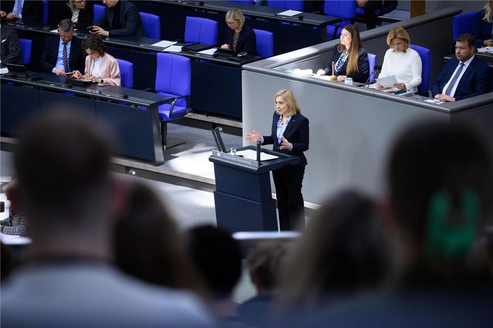 Der Gesetzentwurf von Gesundheitsministerin Nina Warken soll eine flexiblere Umsetzung vor Ort ermöglichen. Bernd von Jutrczenka/dpa