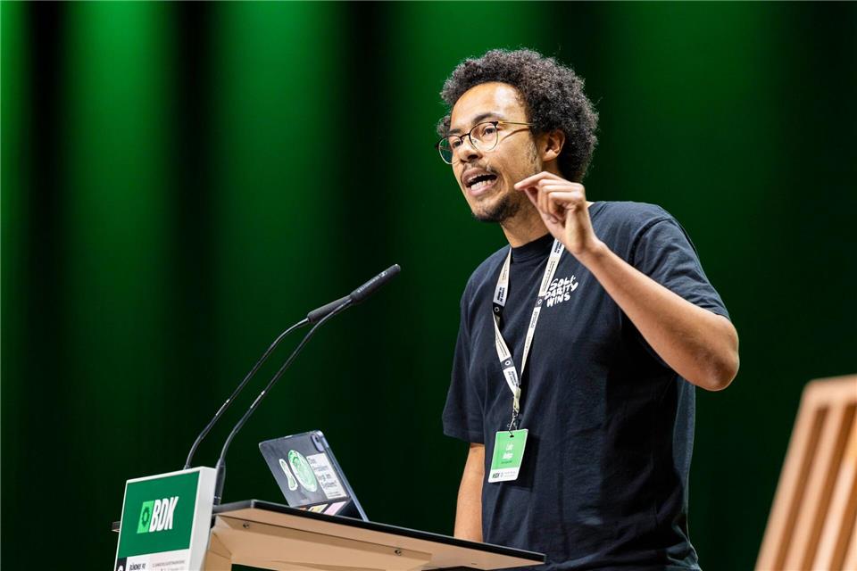 Der Grüne-Jugend-Chef Luis Bobga sorgt mit einer Beschimpfung des Bayerischen Ministerpräsidenten Markus Söder für Rücktrittsforderungen aus der CSU. (Archivbild)Michael Matthey/dpa