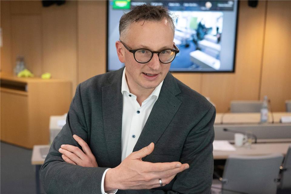 Der Grünen-Fraktionschef spricht sich für schnelle Gespräche mit der CDU aus.Marijan Murat/dpa