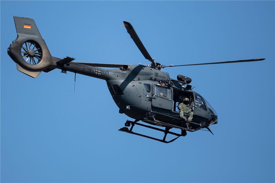 Der H145 wird in Deutschland und anderen Ländern vor allem als Rettungs- und Polizeihubschrauber eingesetzt.Marius Becker/dpa