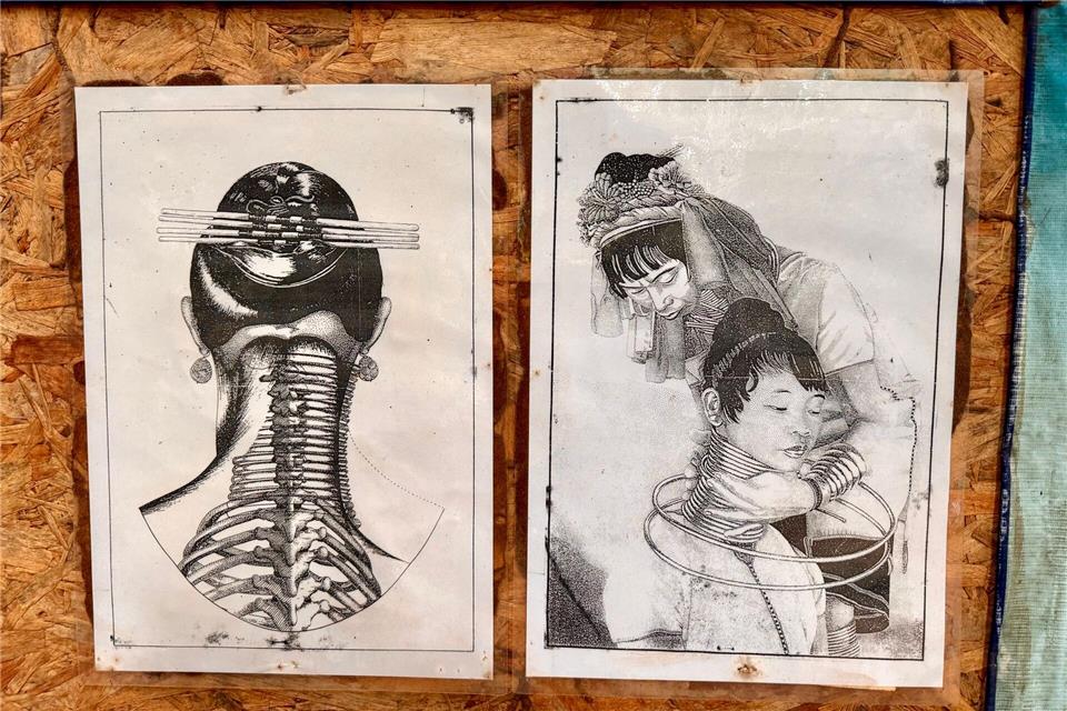 Der Hals wirkt durch die Messingringe länger - aber das ist eine Illusion.Carola Frentzen/dpa