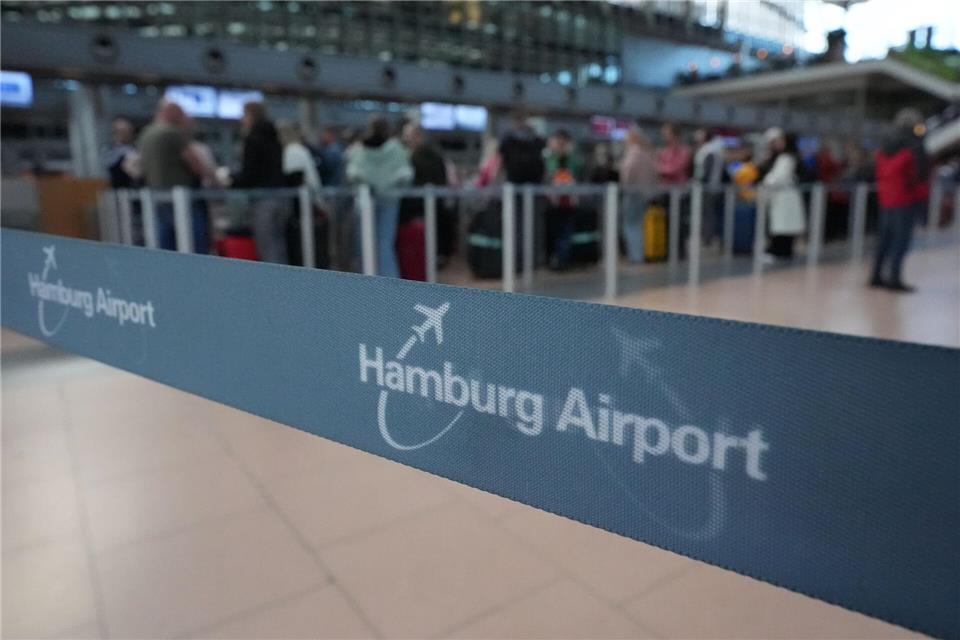 Der Hamburg Airport bereitet sich auf die Feriensaison vor. (Symbolbild)Marcus Brandt/dpa