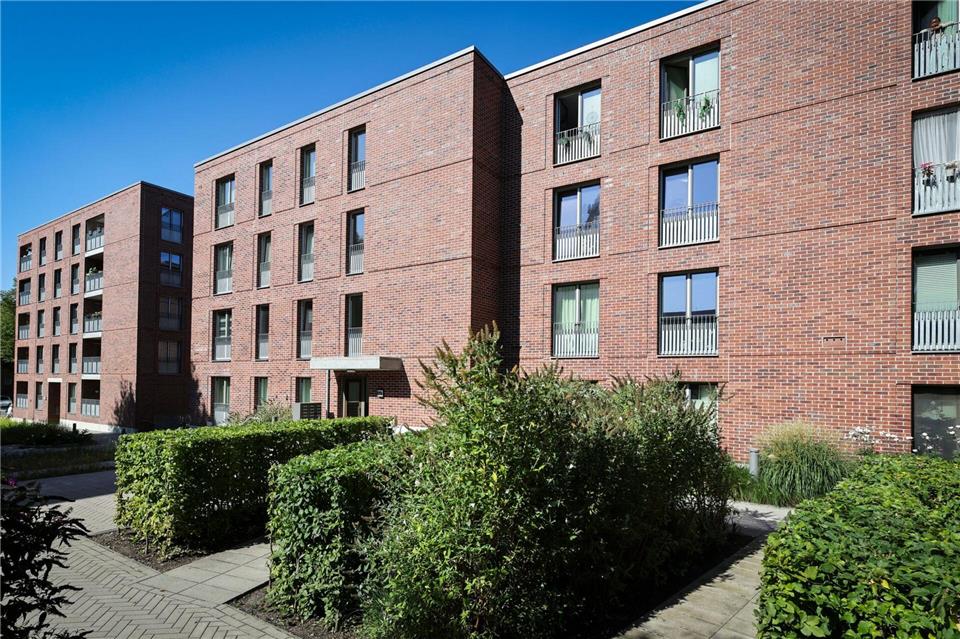 Der Hamburger Mietenspiegel weist einen Mittelwert von 9,94 Euro aus. (Archivbild) Christian Charisius/dpa