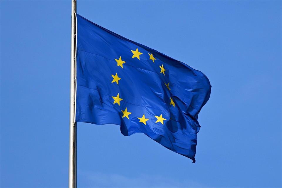 Der Handel mit den anderen EU-Ländern sichert einer Studie zufolge Millionen Jobs in Deutschland. (Symbolbild)Monika Skolimowska/dpa