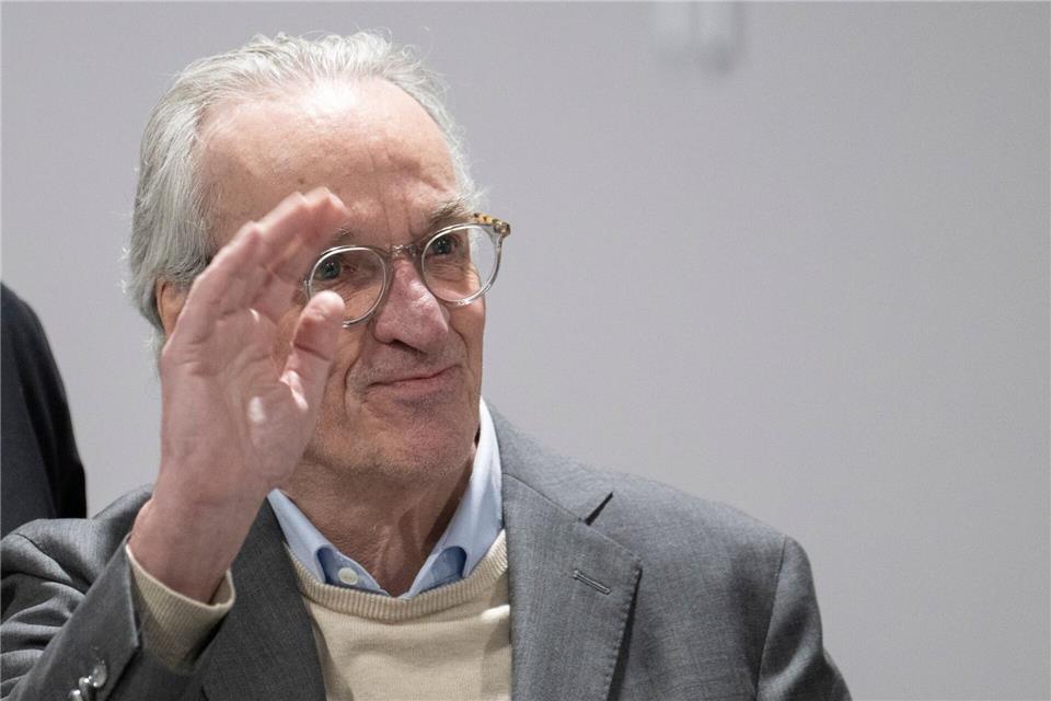 Der Hauptangeklagte Heinrich XIII. Prinz Reuß erzählte von den Treffen auf seinem Jagdschloss in Thüringen. (Archivbild)Boris Roessler/dpa POOL/dpa