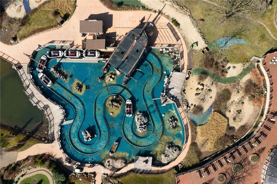 Freizeitparks im Norden starten in Saison Der Heide-Park in Soltau: Norddeutschlands größter Freizeitpark kehrt aus der fünfmonatigen Winterpause zurück. (Archivbild)Philipp Schulze/dpa