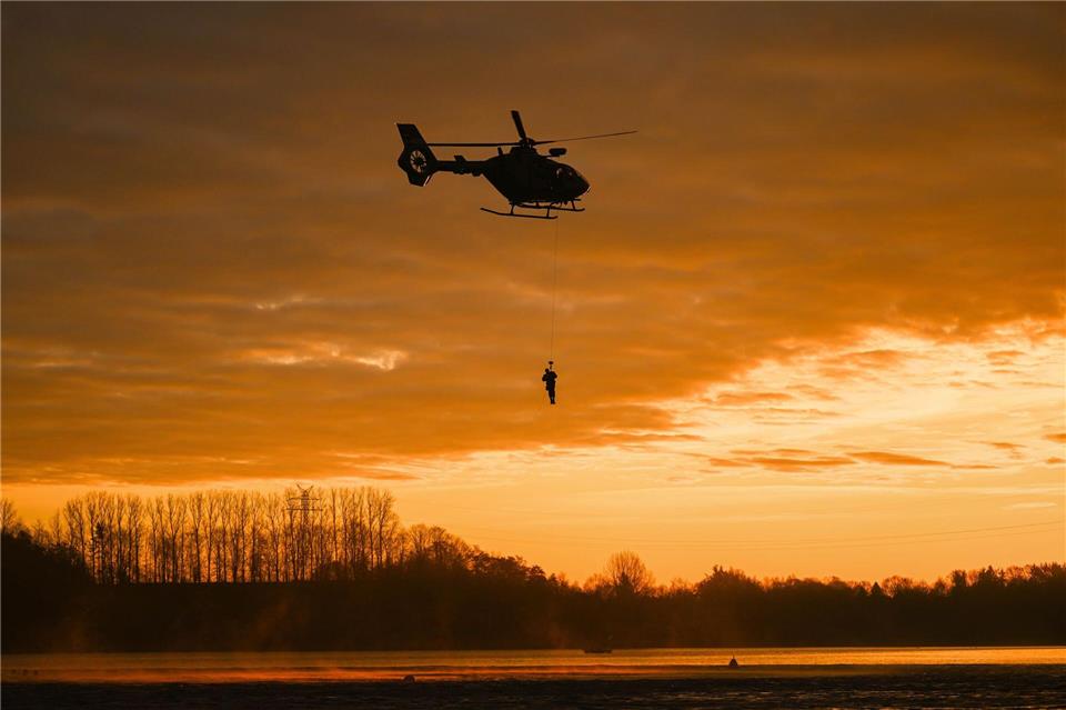 Der Helikopter kann im Ernstfall Leben retten. Sina Schuldt/dpa