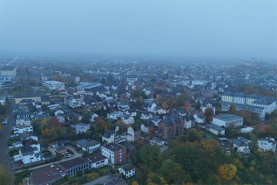 Der Herbst bleibt in vielen Teilen von Rheinland-Pfalz und dem Saarland vorerst trüb. (Archivbild)Sascha Ditscher/dpa