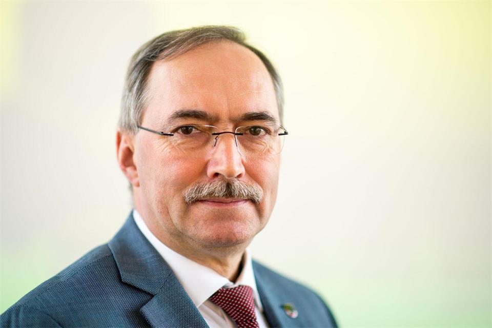 Der Herr der Zahlen: Sachsen-Anhalts Präsident des Statistischen Landesamts, Michael Reichelt. (Archivbild)Klaus-Dietmar Gabbert/dpa-Zentralbild/dpa