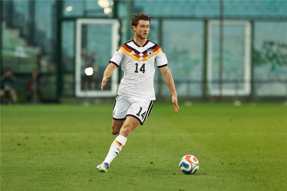 Der Hertha-Abwehrspieler wurde in der Pause des deutschen U21-Spiels in Grichenland ausgewechselt.Yorgos Karahalis/dpa