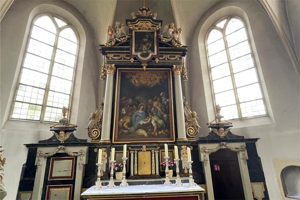 Der Hochaltar in der Raesfelder Schlosskapelle.