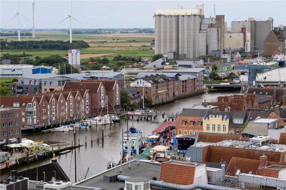 Der Husumer Hafen leidet unter zu geringer Wassertiefe. (Archivbild)Frank Molter/dpa