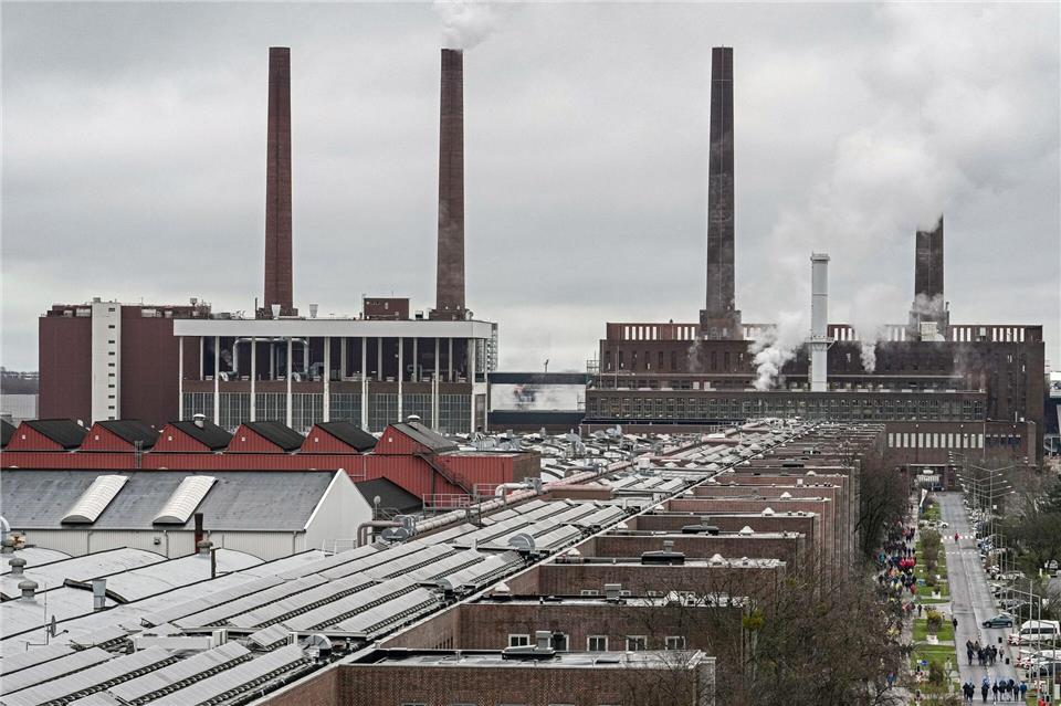 Der Inbegriff für Niedersachsens industrielle Stärke: Das Volkswagenwerk in Wolfsburg. (Archivbild)Martin Meissner/AP POOL/dpa