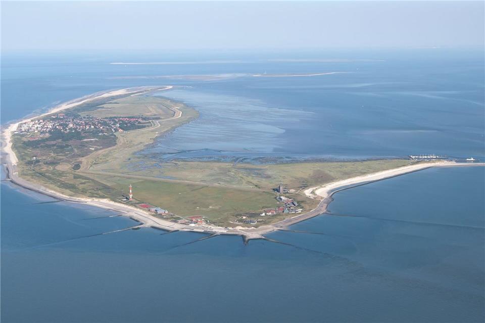 Wangerooger Inselhafen wird modernisiert - Land investiert Der Inselhafen von Wangerooge soll modernisiert werden. (Archivbild)Sina Schuldt/dpa