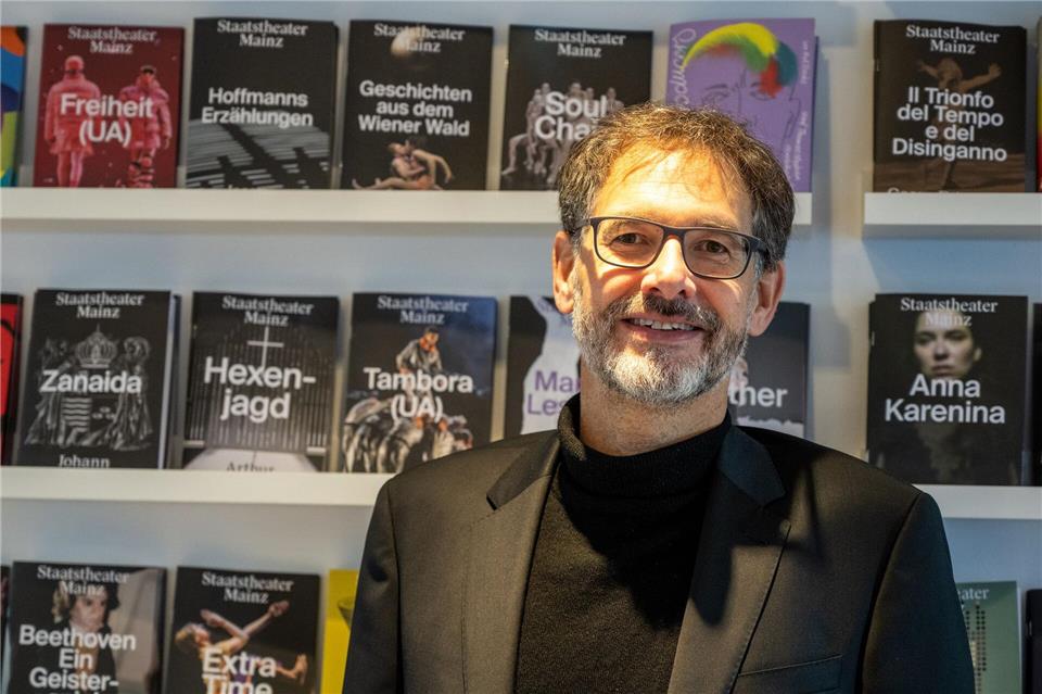 Der Intendant des Mainzer Staatstheaters, Markus Müller, tippt auf Frankreich als Weltmeister. (Archivbild)Peter Zschunke/dpa