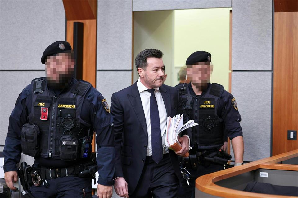 Der Investor René Benko steht erneut in Innsbruck vor Gericht.Expa/Johann Groder/APA/dpa