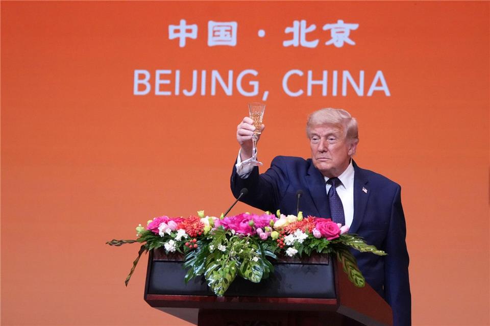 Der Iran-Krieg war Thema beim Treffen von US-Präsident Donald Trump und Chinas Staatschef XI Jinping.Mark Schiefelbein/AP/dpa