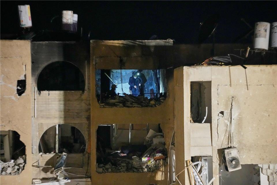 Der Iran richtete mit Raketenangriffen schwere Schäden im Süden Israels an. Ohad Zwigenberg/AP/dpa