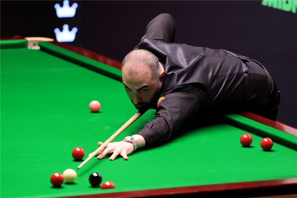 Der Iraner Hossein Vafaei steht überraschend im Viertelfinale der Snooker-WM.Nigel French/PA Wire/dpa