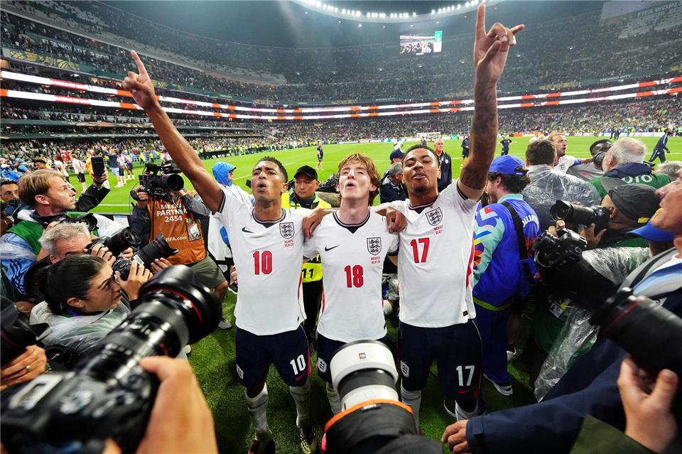 Der Jubel der Engländer war riesig nach diesem irren Spiel. Nick Potts/PA Wire/dpa