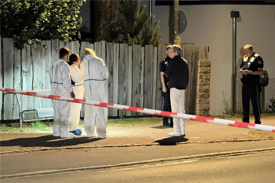 Der Jugendliche starb noch vor Ort an seiner Stichverletzung. (Archivbild)Goppelt/Vifogra /dpa