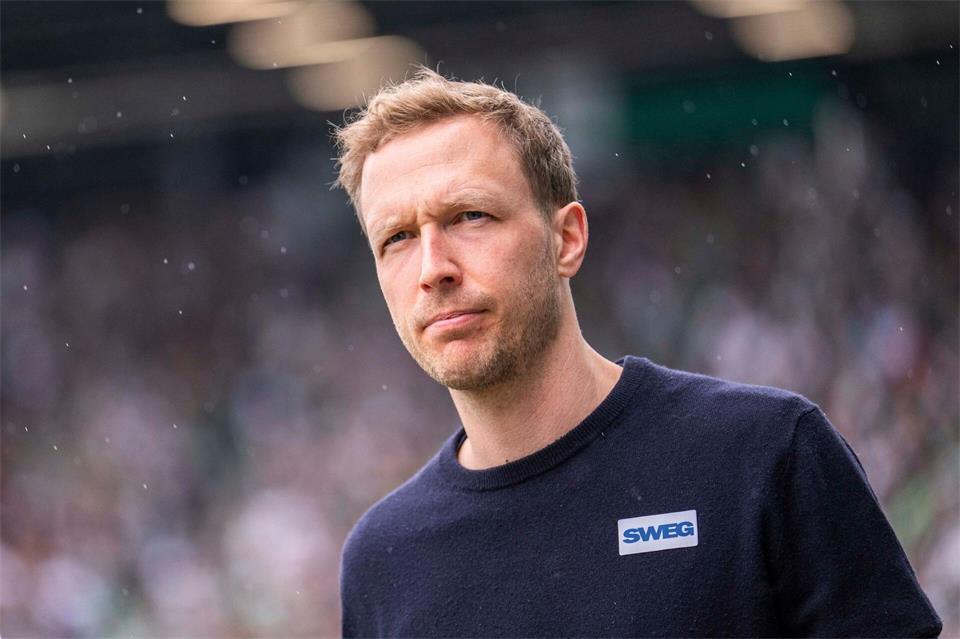 Der KSC im Krisenmodus: Trainer Maximilian Senft denkt aber noch nicht an Abstiegskampf mit den Badenern. (Archivbild)David Inderlied/dpa