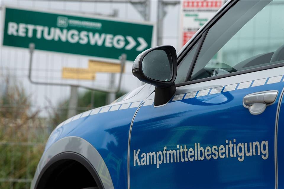 Der Kampfmittelbeseitigungsdienst machte die Granate unschädlich. (Symbolbild)Swen Pförtner/dpa