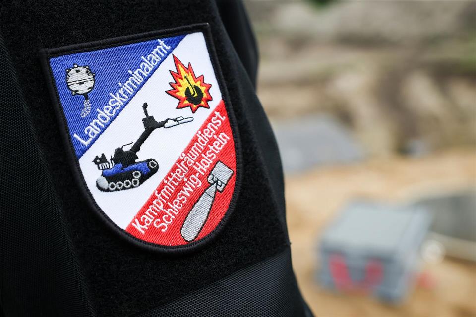 Der Kampfmittelräumdienst hat eine Fliegerbombe in der Schleusenanlage des Nord-Ostsee-Kanals in Kiel-Wik entschärft. (Symbolfoto)Christian Charisius/dpa