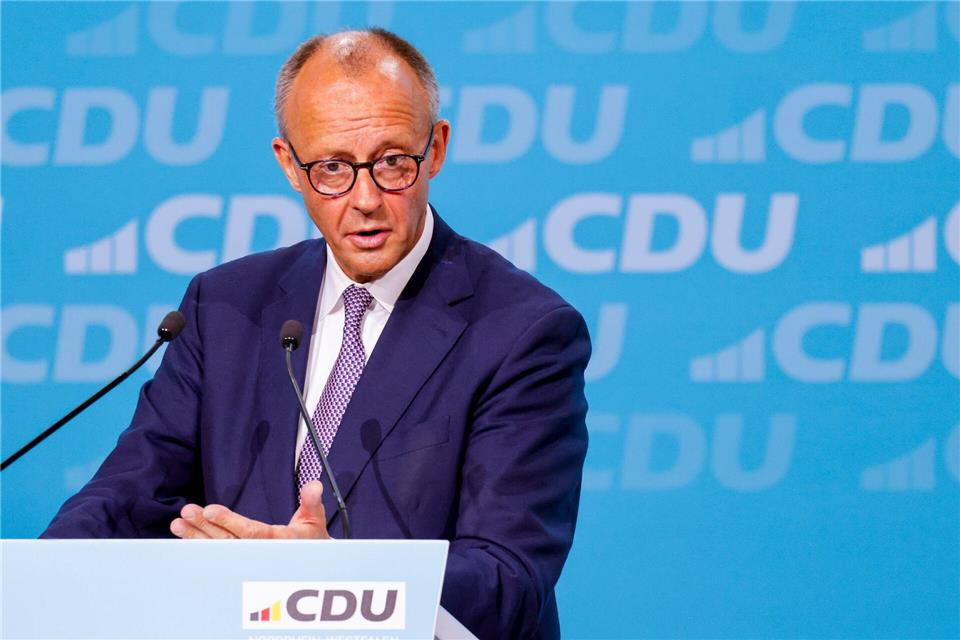 Merz dringt auf Sozialreformen – „Bedeutet Einschnitte“ Der Kanzler bereitet die Bürgerinnen und Bürger auch auf „Einschnitte“ vor.Thomas Banneyer/dpa