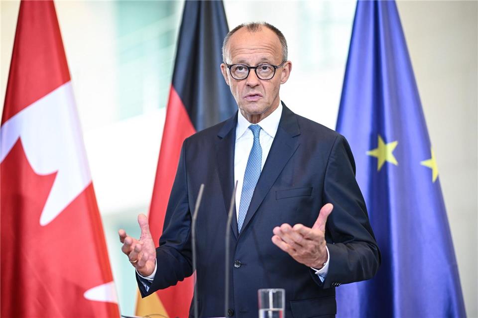 Der Kanzler sieht das Veto seines Außenministers gegen das Wehrdienstgesetz als „ein ganz übliches, normales Regierungshandeln“.Britta Pedersen/dpa