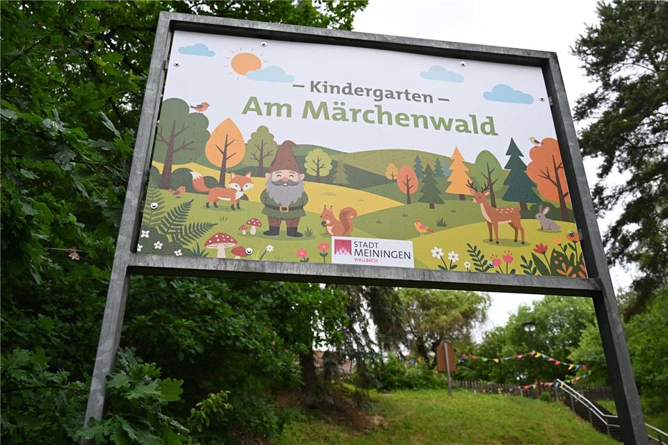 Der Kindergarten „Am Märchenwald“ in Wallbach liegt am Rand eines Waldes. Martin Schutt/dpa