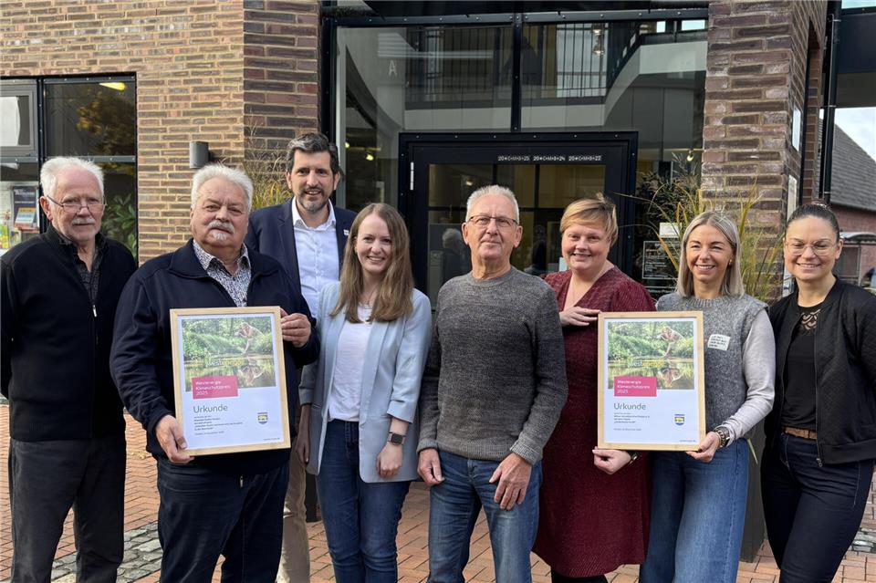 Der Klimaschutzpreis 2025 wurde in Heiden an die Allwetter-Radler und die Aktion Gänseblümchen verliehen.