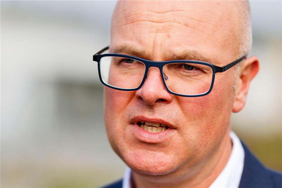 Der Klimawandel ist im Norden nach Einschätzung von Umweltminister Tobias Goldschmidt (Grüne) bereits spürbar. (Archivbild)Frank Molter/dpa