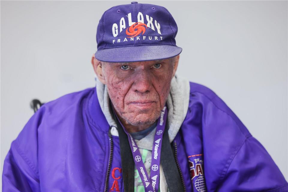 Der Kölner „Hardy“, der eine Millionenklage gegen das Erzbistum Köln eingereicht hatte, hat mit dem Erzbistum eine außergerichtliche Einigung erzielt (Archivbild).Oliver Berg/dpa