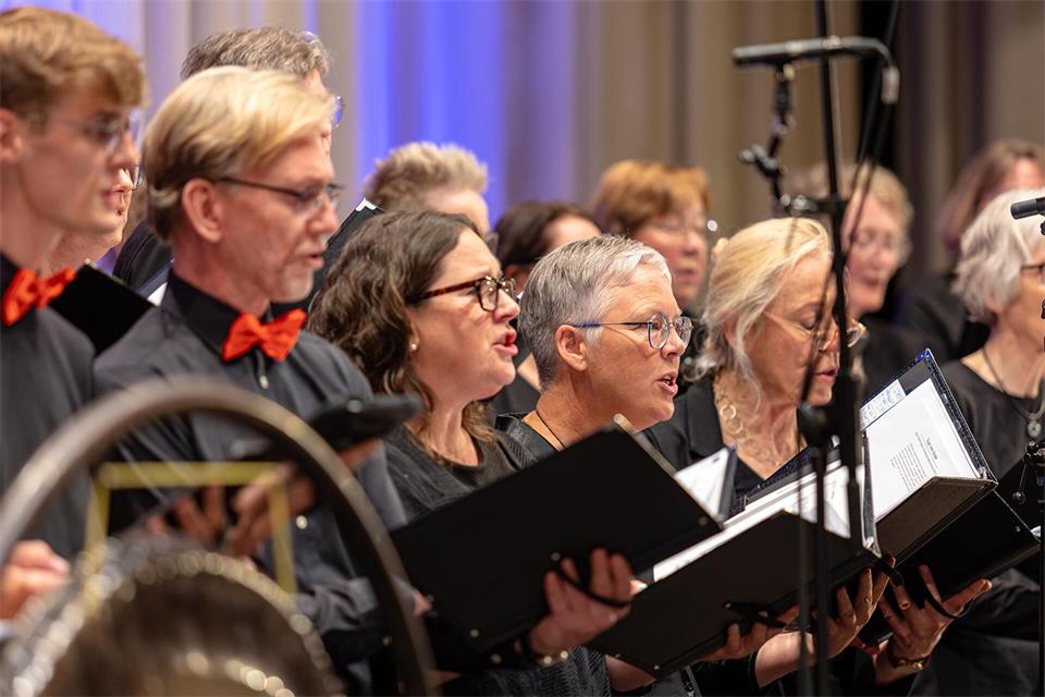 Der Kreischor Borken singt sein erstes eigenes Konzert. 2023 war der erste Auftritt – damals noch als Projektchor des Kreisorchesters Borken. 