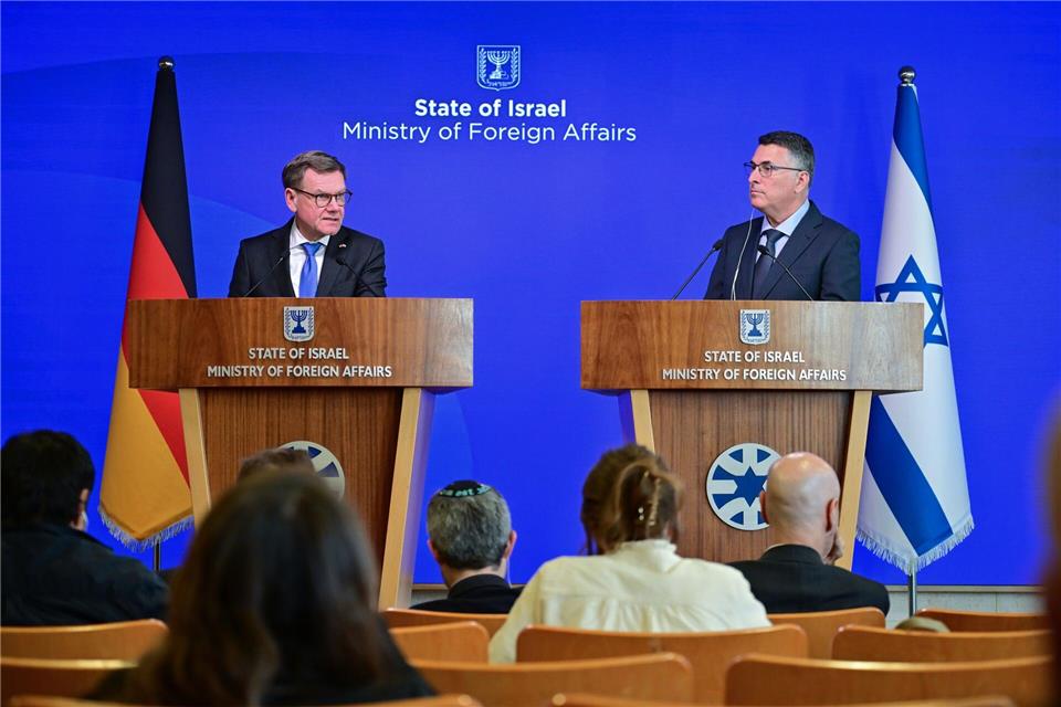 Der Krieg im Iran steht bei dem Treffen im Vordergrund. Sebastian Christoph Gollnow/dpa