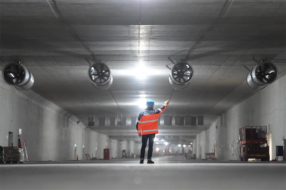 Der Lärmschutztunnel Altona soll Ende 2029 fertig sein. (Archivbild)Marcus Brandt/dpa
