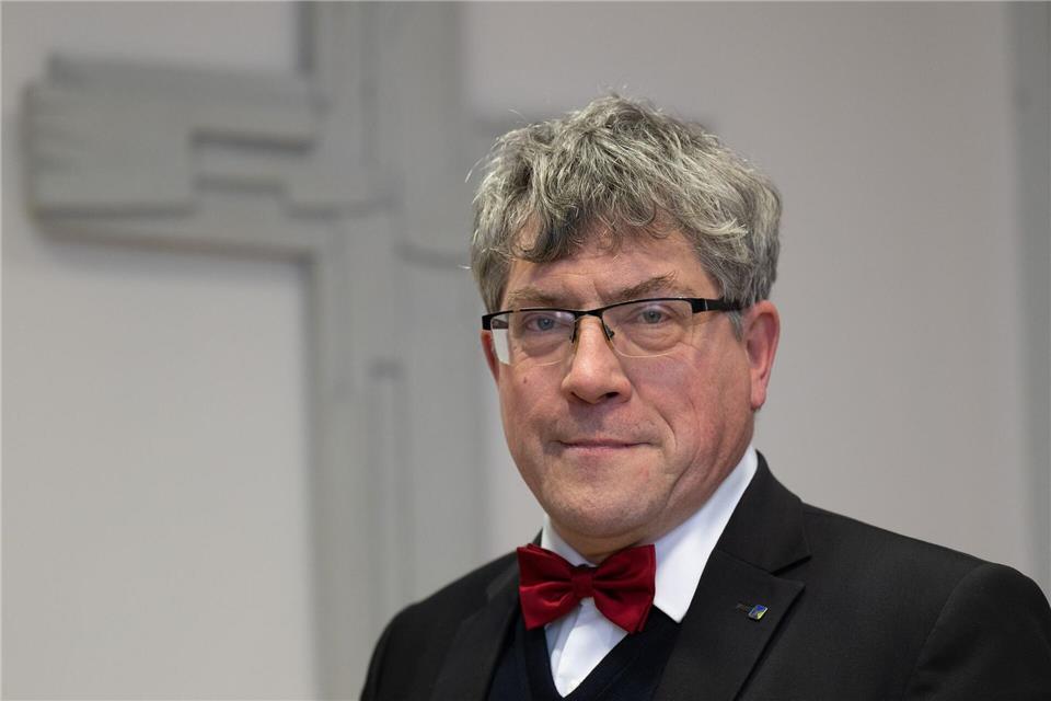 Der Landesbischof der EKM, Friedrich Kramer, sieht nicht nur die Kirche vor zahlreiche Herausforderungen gestellt. (Archivbild)Hendrik Schmidt/dpa