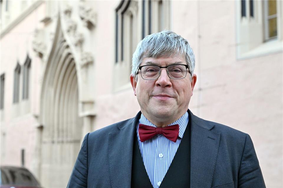 Der Landesbischof der Evangelischen Kirche in Mitteldeutschland (EKM), Friedrich Kramer, hat Beratungen der Kirche für Kriegsdienstverweigerer angekündigt.Martin Schutt/dpa