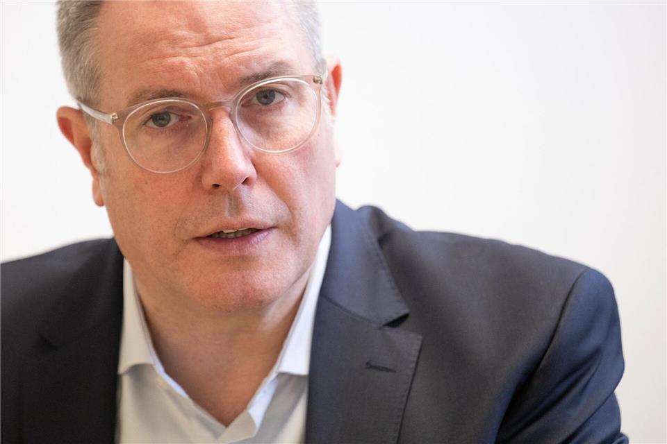 Der Landesregierungschef von Rheinland-Pfalz wirft Bundeswirtschaftsministerin Reiche falsche Prioritäten vor.Boris Roessler/dpa